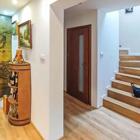 Nice In W/ Wifi And 3 Bedrooms Feriehus Lebcz