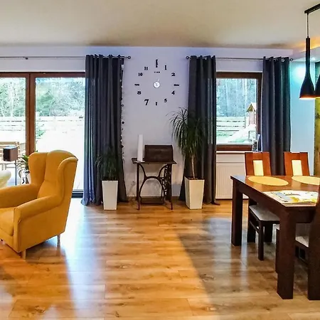 Nice In W/ Wifi And 3 Bedrooms Feriehus Lebcz