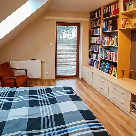 Nice In W/ Wifi And 3 Bedrooms Feriehus